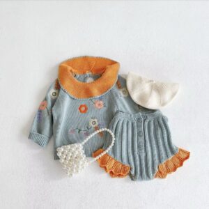 Knitted Floral Set